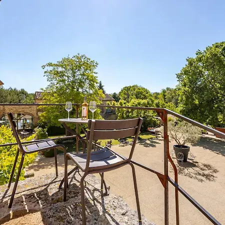 Holiday home Dans Un Mas Provencal Avec Jacuzzi Oppede